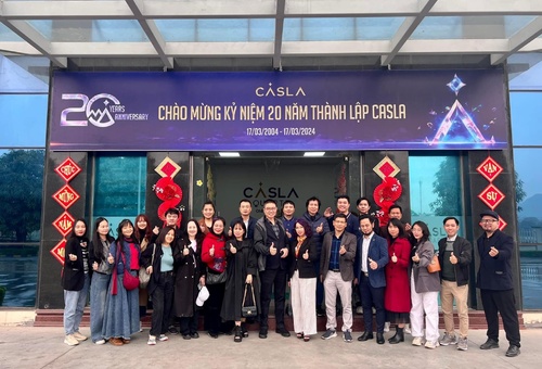 HỘI NỘI THẤT VIỆT NAM VÀ GIẢNG VIÊN KHOA NỘI THẤT - ĐẠI HỌC KIẾN TRÚC HÀ NỘI THAM QUAN VÀ KHÁM PHÁ NHÀ MÁY SẢN XUẤT ĐÁ NHÂN TẠO CASLAQUARTZ QUY MÔ LỚN HÀNG ĐẦU VIỆT NAM